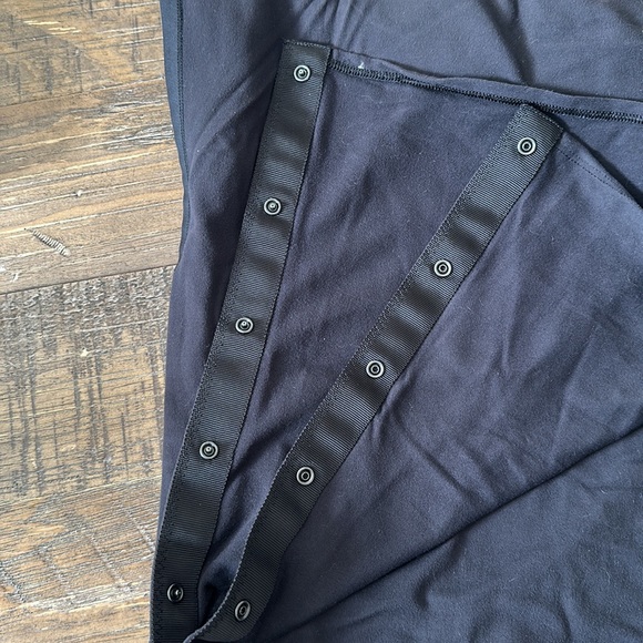 Lululemon Vinyasa Wrap - Picture 4 of 8